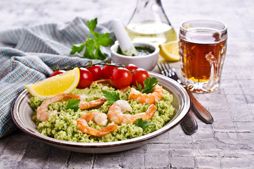 Couscous with shrimp