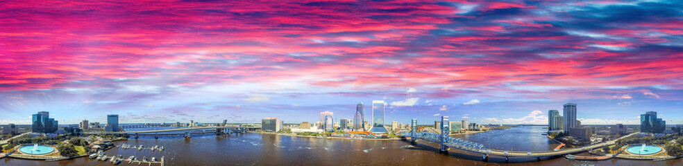 Fototapeta na wymiar Panoramic sunset aerial view of Jacksonville, Florida
