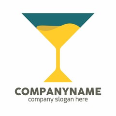 Cocktail logo vector icon Template