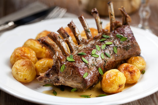 Grilled Rack of Lamb chops with potatoes
