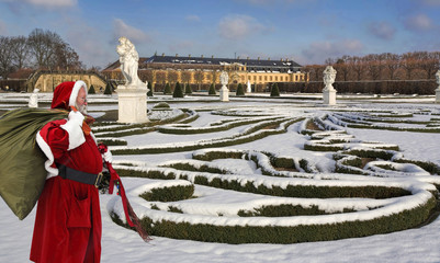 Herrenhäuser Gärten Winter mit Weihnachtsmann