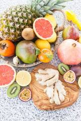 Frische exotische Fruechte