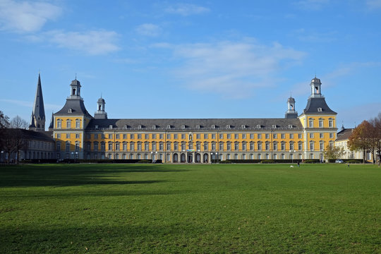 Kurf&uuml;rstliches Schloss in Bonn