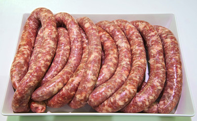 botifarras artesanales y crudas de cerdo para su venta