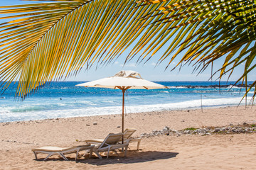 plage de Boucan Canot sous le soleil des tropiques, île de la Réunion