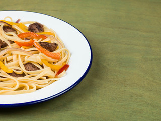 Linguine Pasta With Sausage and Peppers