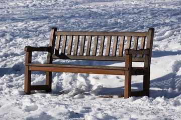 wooden bench