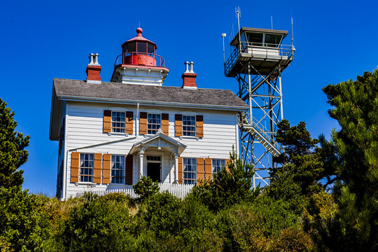 Yaquina Bay Lighthouse