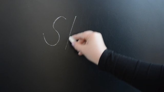 Discount text on a board.