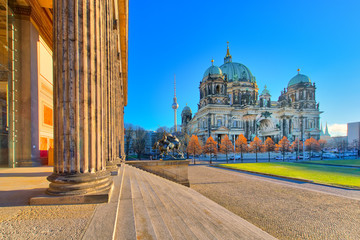 Cathedral of Berlin from the Altes Museum building © michelangeloop