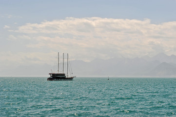 Obraz premium boats sailing on the sea