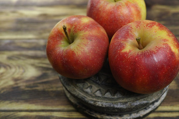 Fresh jonagold apples