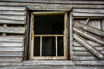 A derelict house on the Dingle Peninsula in Kerry, Ireland
