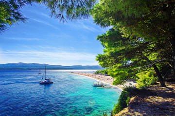 Fototapeta premium Beautiful beach Zlatni Rat or Golden Cape on island Brac in Croatia