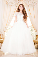 Fototapeta na wymiar Elegant bride woman posing.