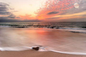 Fototapeta na wymiar Ocean Sunset Beach