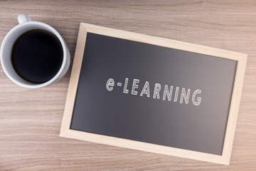 e-LEARNING word on chalkboard