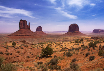 Fototapeta na wymiar Monument Valley with West & East Mitten Buttes and Merrick Butte (L-R) in Utah