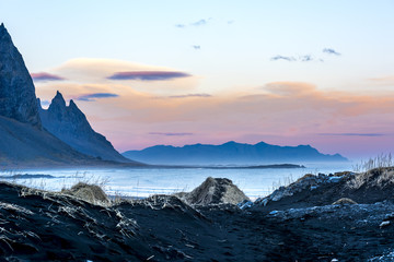 Fototapeta na wymiar Dramatic Iceland oceanfront mountain scenery