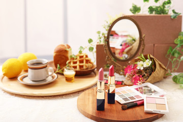 カラフルな口紅