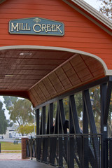 Obraz premium Mill Creek Bridge