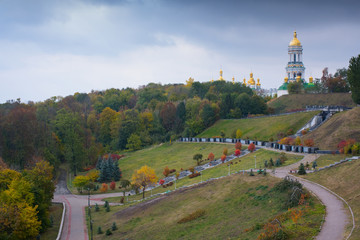 Fototapeta na wymiar Autumn landscape in Kiev..