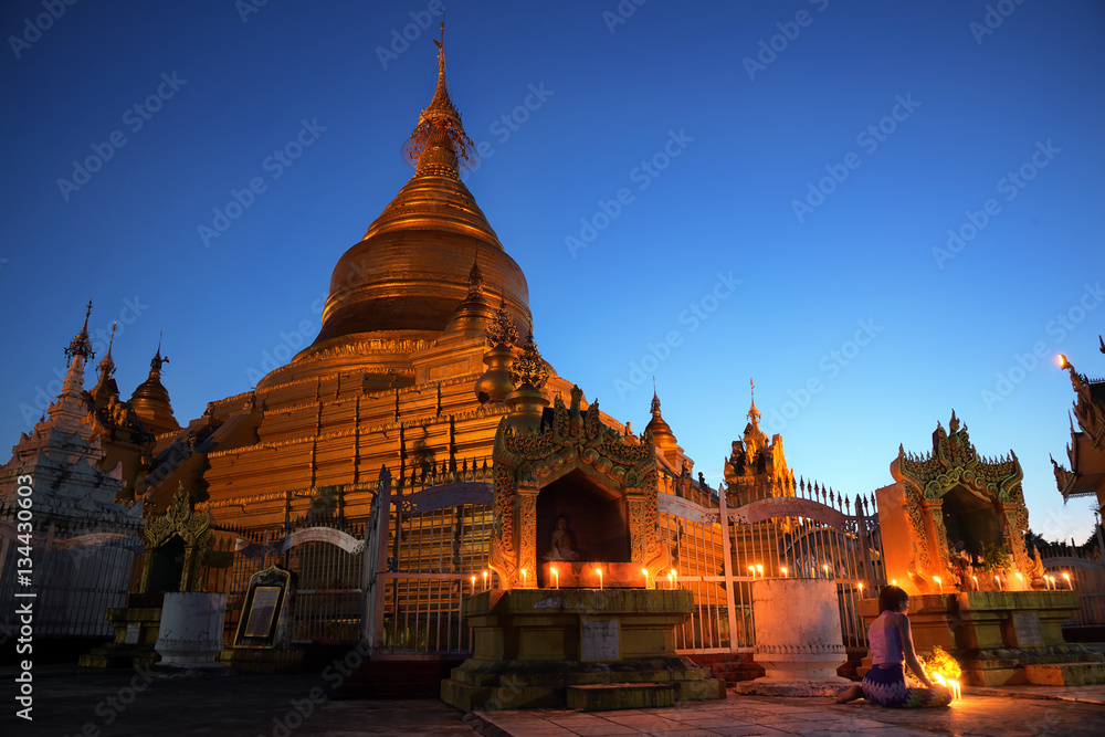 Wall mural Bagan