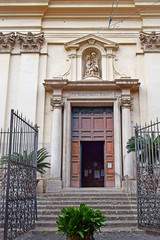 Fototapeta na wymiar entrance to the church Santa Maria della Scala, Rome