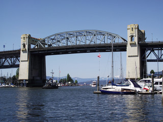 Naklejka premium Grainville Island Bridge Vancouver
