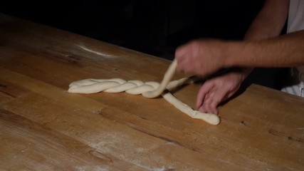 german baker bread plait braid challah spotlight 4k 11757 
