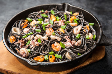 Black spaghetti with seafood