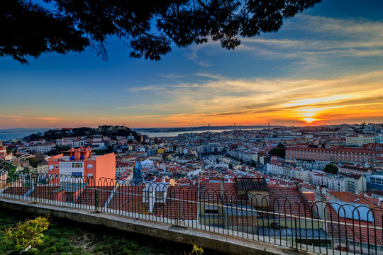 Vista de Lisboa no Por do Sol,Portugal