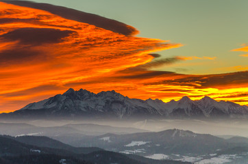Obrazy na Szkle    Zima,zachód słońca w Pieninach ,Wysoki Wierch.