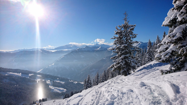 Second sun because of ice crystals in mountains
