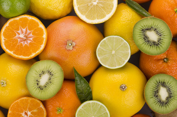 soczyste owoce cytrusowe © Darios