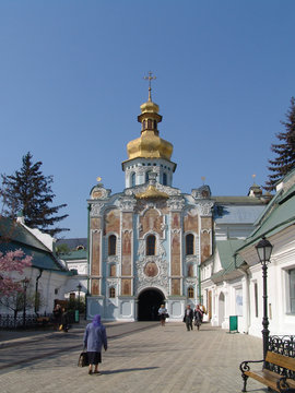 Ukraine. Kiev. Kiev-Pechersk Lavra. Gateway Church. Main entrance