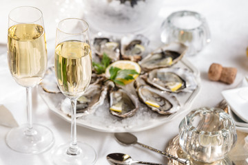 Champagner und austern 