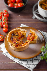 Mini quiche wih sausages