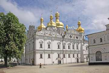Fototapeta na wymiar Ukraine. Kiev. Kievo-pechorskaja Lavra. The reconstructed Cathedral of the Dormition