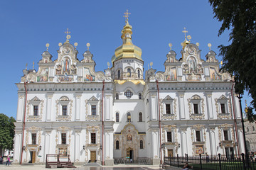 Fototapeta na wymiar Ukraine. Kiev. Kievo-pechorskaja Lavra. The reconstructed Cathedral of the Dormition