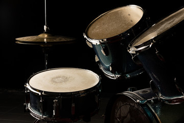 Fototapeta na wymiar The shiny drum set