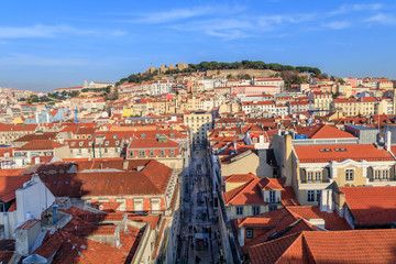 Fototapeta na wymiar Vista da parte central da Lisboa de Santa Justa
