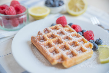 Waffeln mit Beeren 
