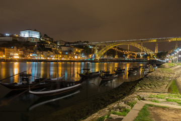 Night view of Porto from the other bank of the river