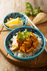Chicken curry with tomatoes and rice
