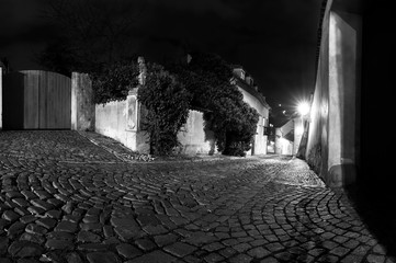 Obraz premium Night time view on castle alley New World, Prague Castle, Hradca