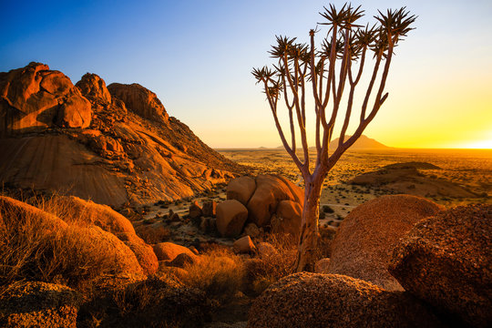 Group of bald granite peaks - Spitzkoppe (Damaraland, Namibia)