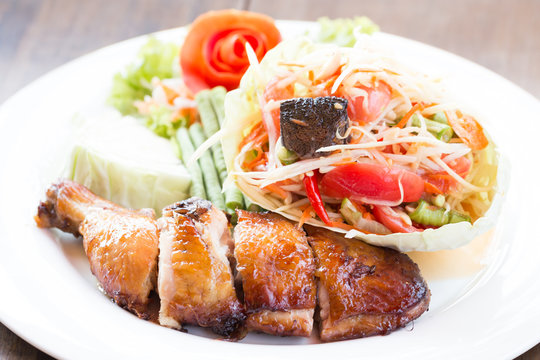 Grilled chicken and papaya salad, Thai food