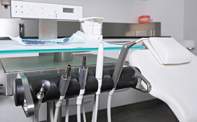 Instrumente beim Zahnarzt
