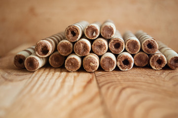 Wafer biscuit rolls 